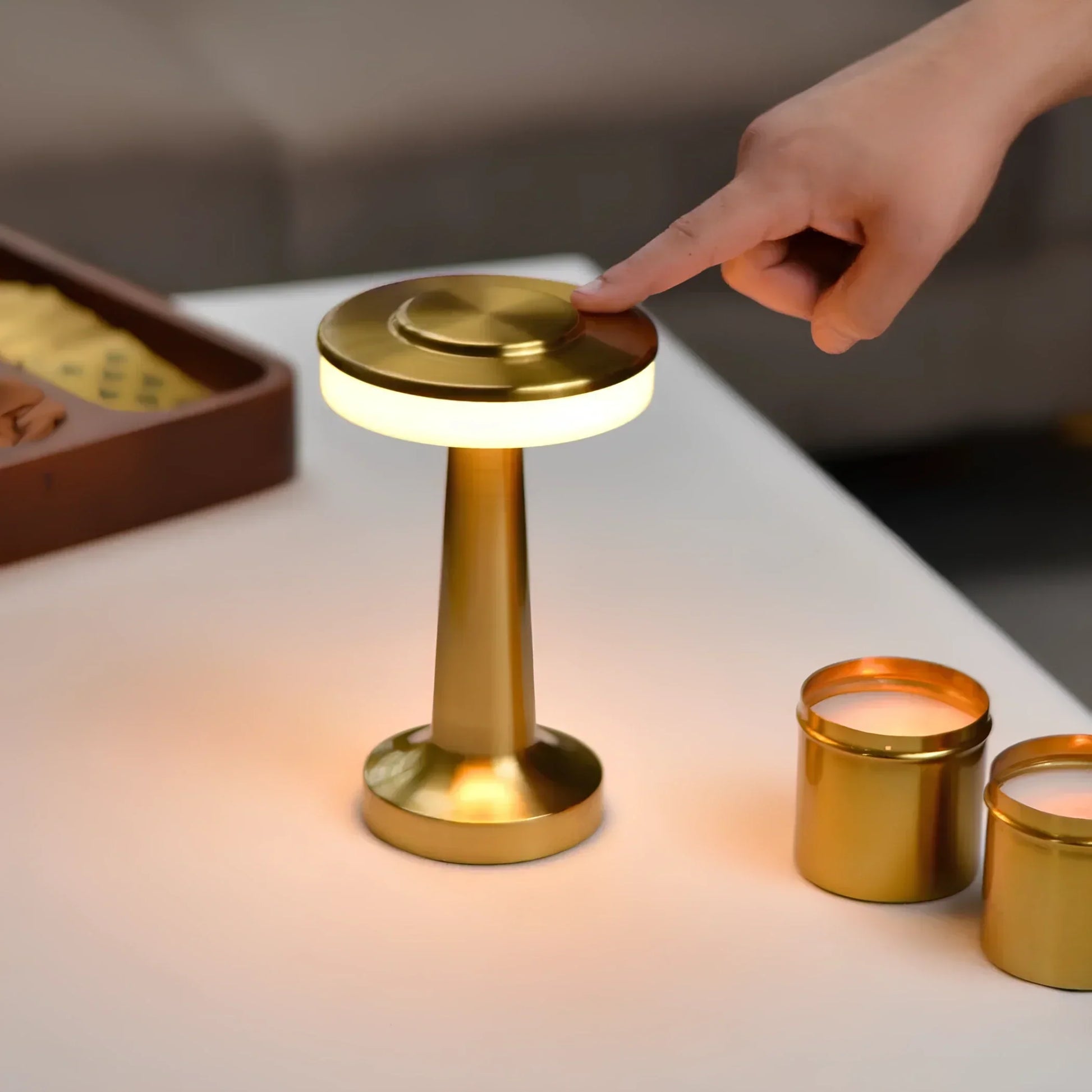 Wireless Retro Table Lamp - Lumibar